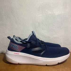 Sketchers women’s go run elevate quick stride 128317/nvbl size 10
